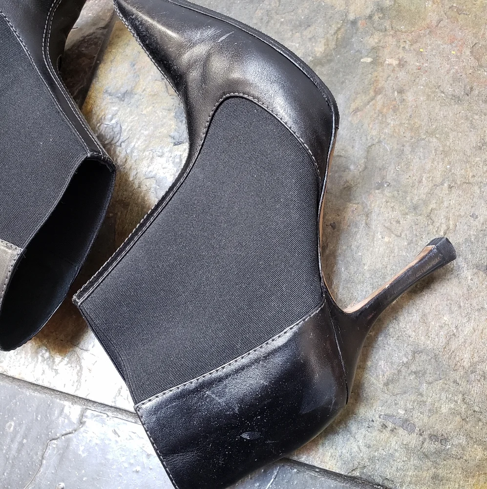 Manolo Blahnik ankle high heels boots - Picture 4 of 9
